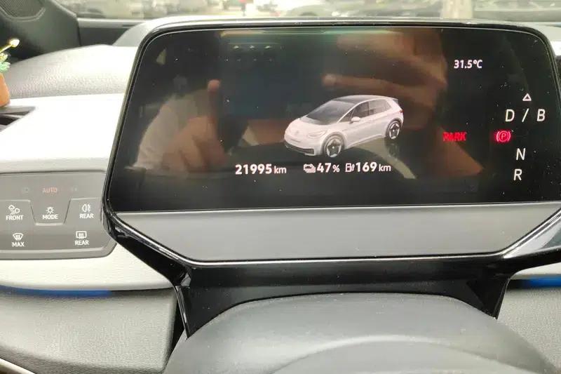 Volkswagen ID.3 2022 Intelligent Edition — миниатюра 13