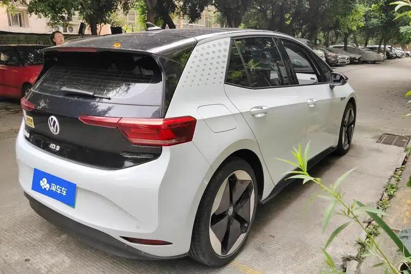 Volkswagen ID.3 2022 Intelligent Edition — миниатюра 3