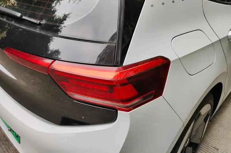 Volkswagen ID.3 2022 Intelligent Edition — миниатюра 5
