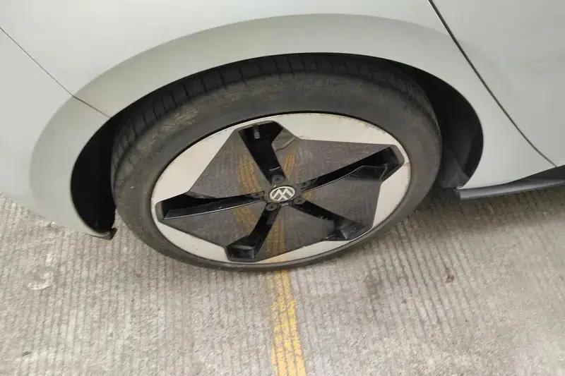 Volkswagen ID.3 2022 Intelligent Edition — миниатюра 7