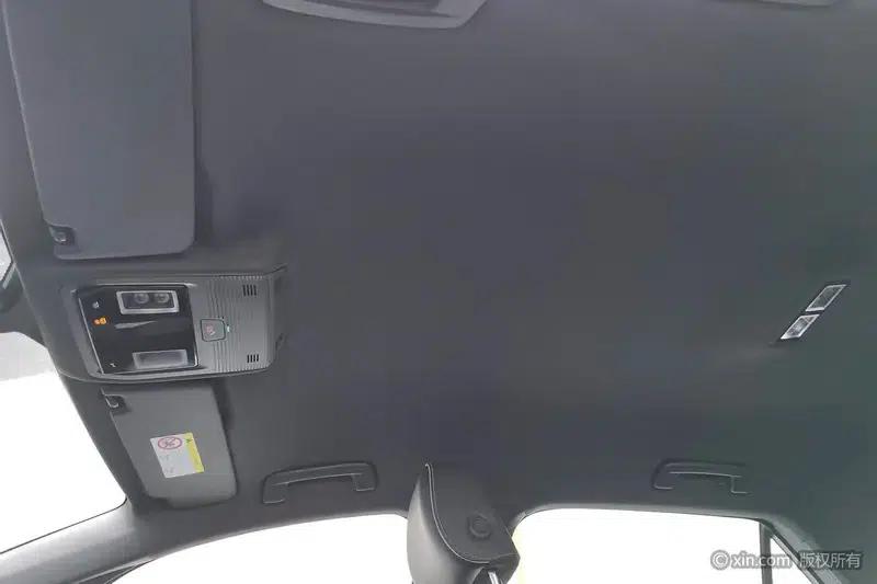 Volkswagen ID.3 2023 Upgraded Pure Smart Edition — миниатюра 20