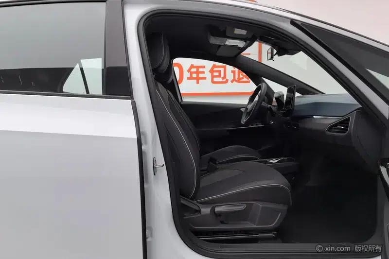 Volkswagen ID.3 2023 Upgraded Pure Smart Edition — миниатюра 24