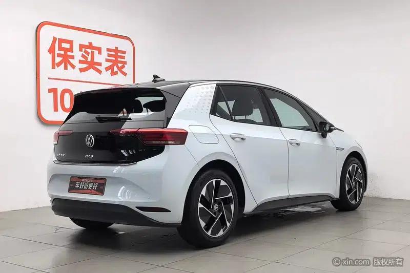 Volkswagen ID.3 2023 Upgraded Pure Smart Edition — миниатюра 4