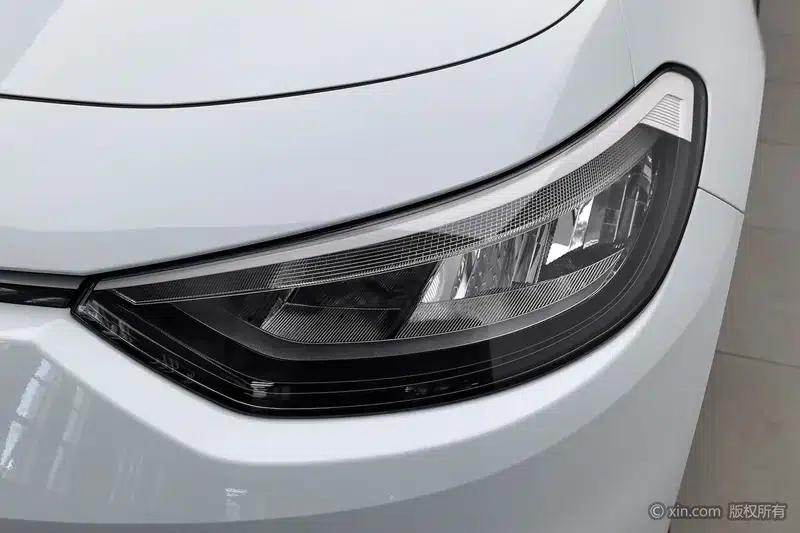 Volkswagen ID.3 2023 Upgraded Pure Smart Edition — миниатюра 7