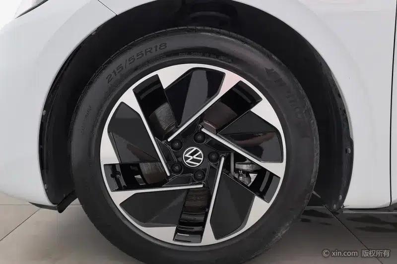 Volkswagen ID.3 2023 Upgraded Pure Smart Edition — миниатюра 8