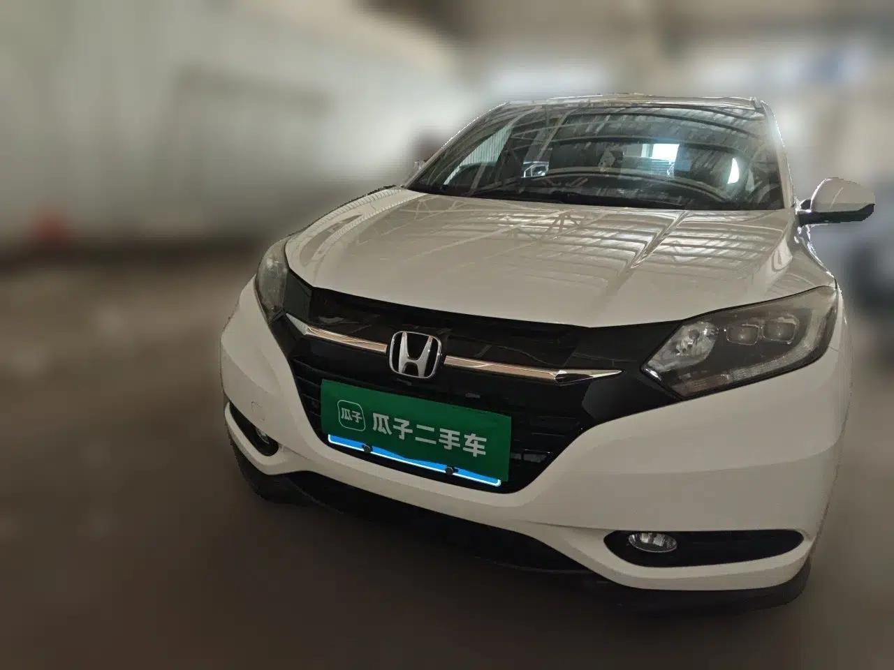 Honda Vezel 2018 1.5L CVT 2WD Technology Elite Model — миниатюра 2