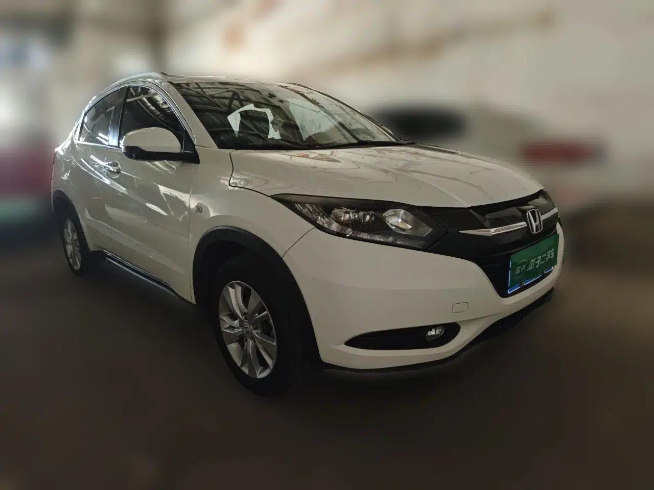 Honda Vezel 2018 1.5L CVT 2WD Technology Elite Model — миниатюра 3