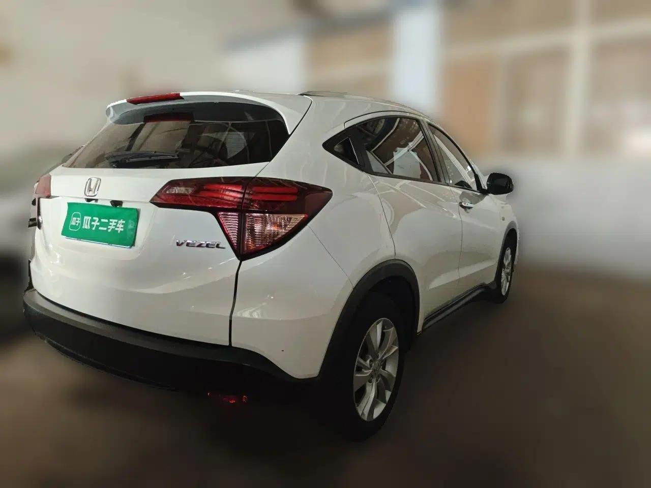 Honda Vezel 2018 1.5L CVT 2WD Technology Elite Model — миниатюра 6