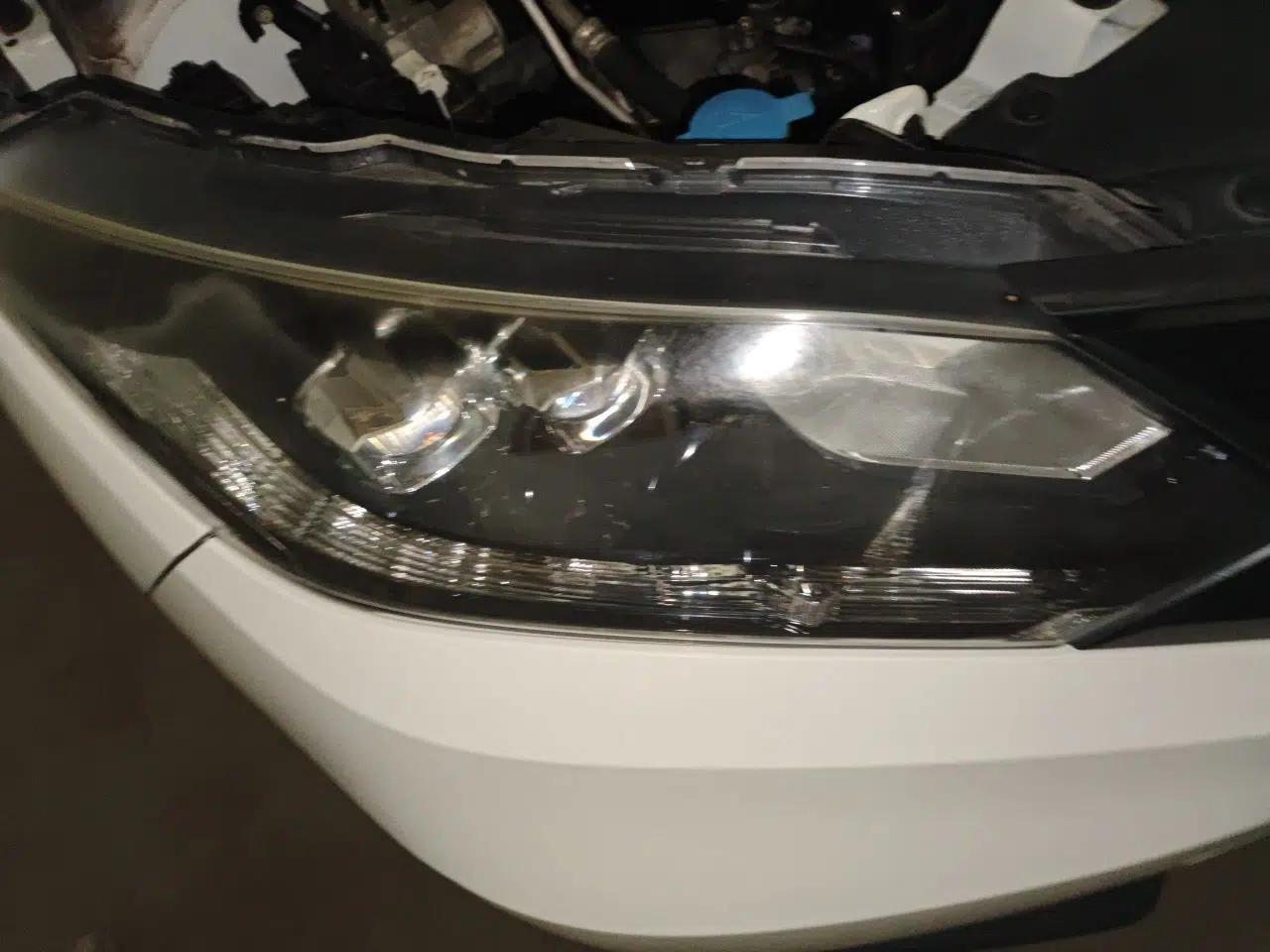 Honda Vezel 2018 1.5L CVT 2WD Technology Elite Model — миниатюра 7