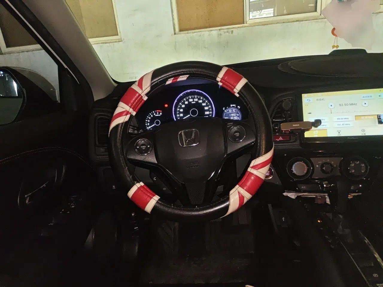 Honda Vezel 2018 1.5L CVT 2WD Technology Elite Model — миниатюра 10