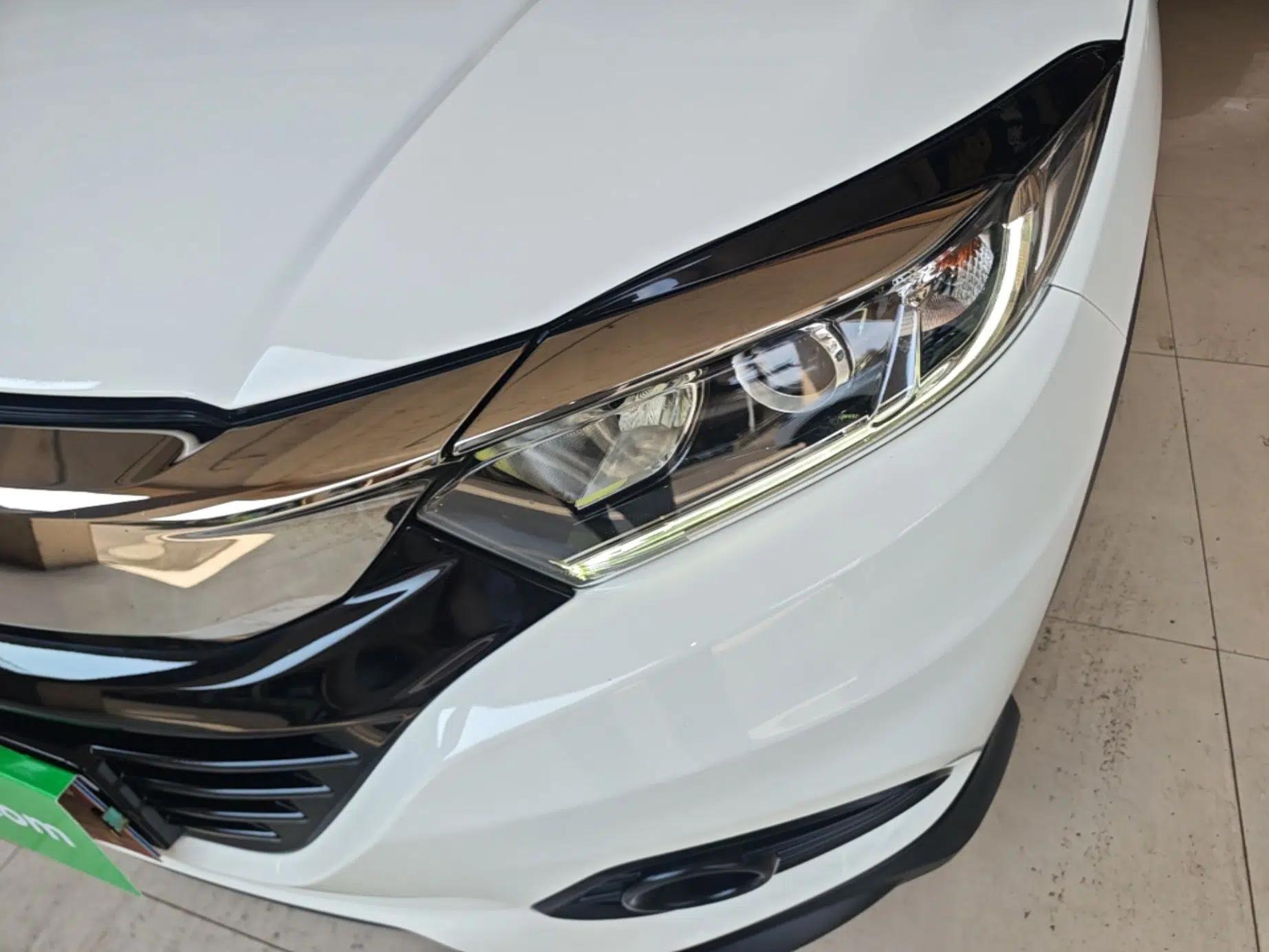 Honda Vezel 2020 1.5L CVT Pioneer Edition — миниатюра 8