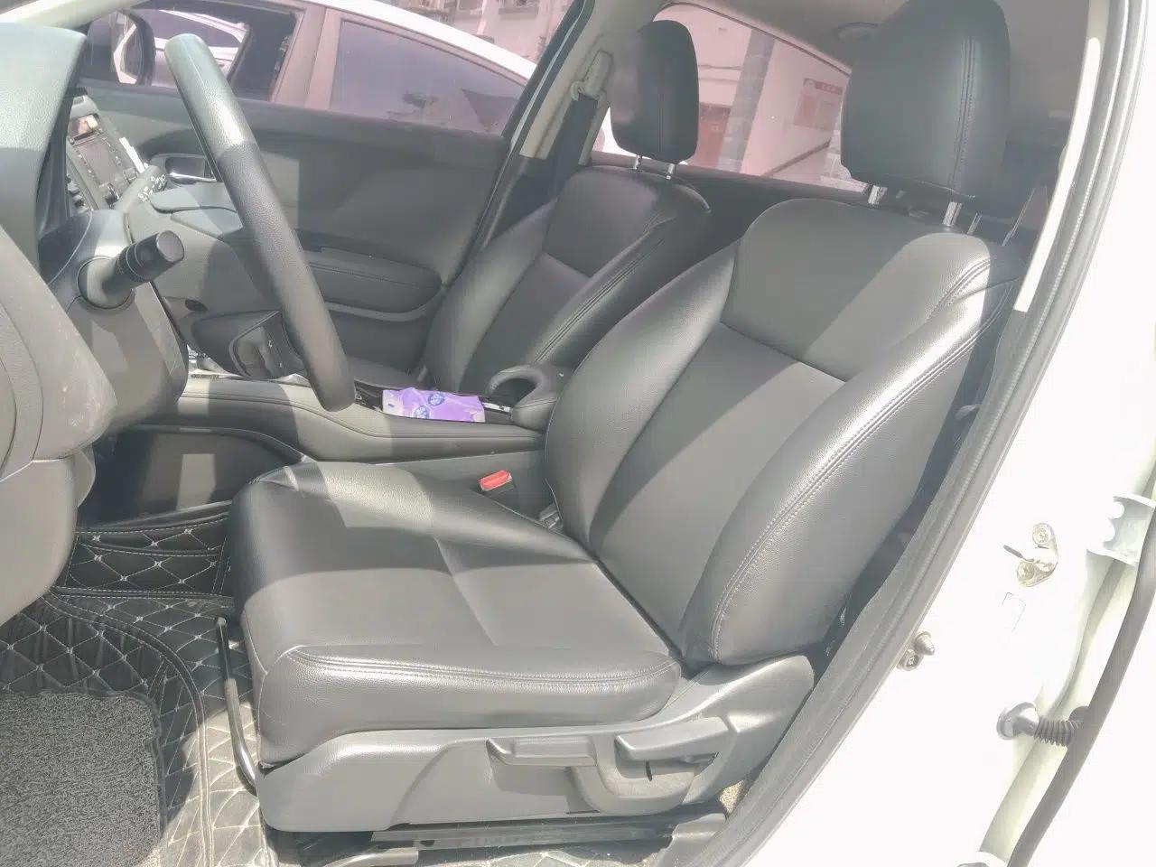 Honda Vezel 2017 1.5L CVT 2WD Comfort Model — миниатюра 14