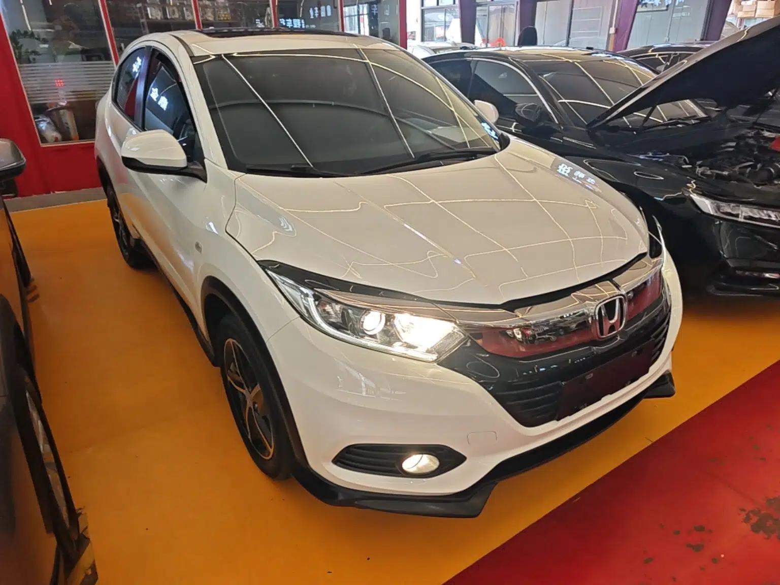 Honda Vezel 2020 1.5L CVT Pioneer Edition — миниатюра 12