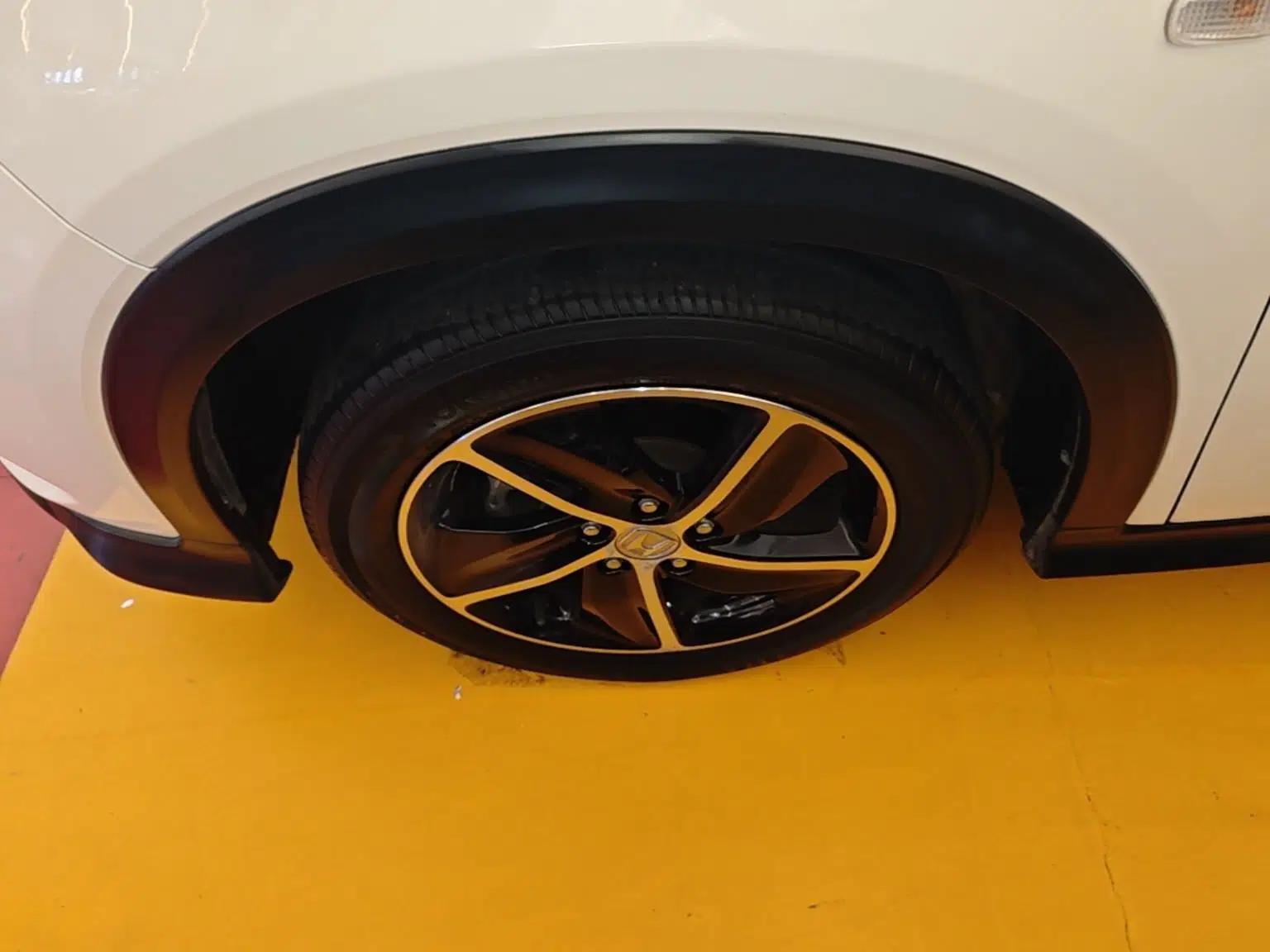 Honda Vezel 2020 1.5L CVT Pioneer Edition — миниатюра 15