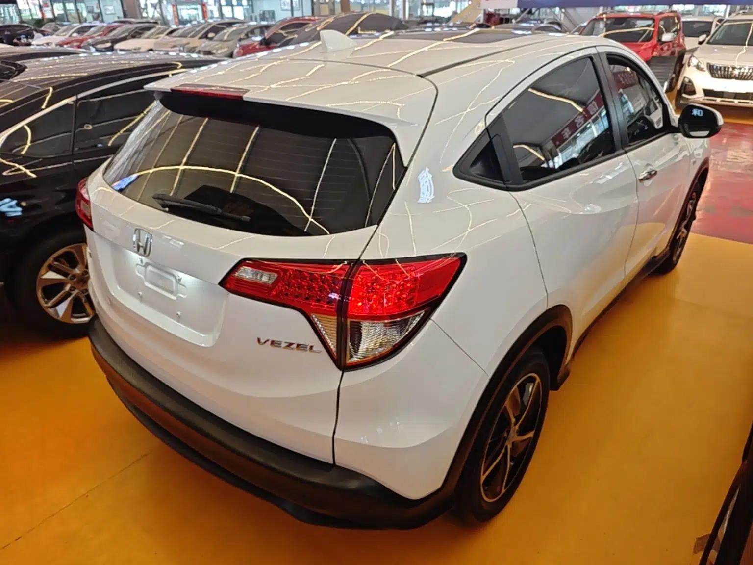 Honda Vezel 2020 1.5L CVT Pioneer Edition — миниатюра 6