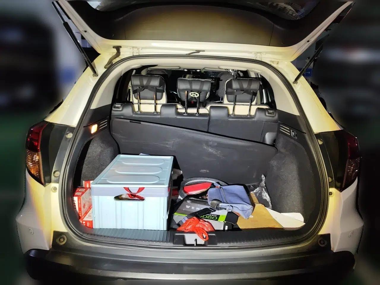 Honda Vezel 2015 1.8L CVT 2WD Luxury Model — миниатюра 19