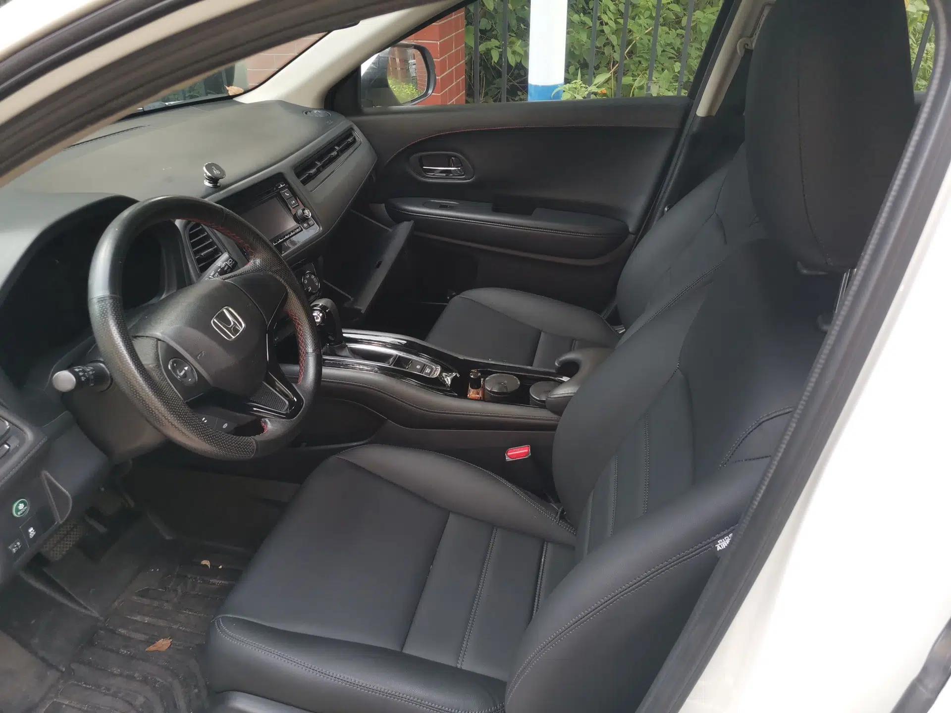 Honda Vezel 2015 1.5L CVT two-wheel drive Comfort trim — миниатюра 15