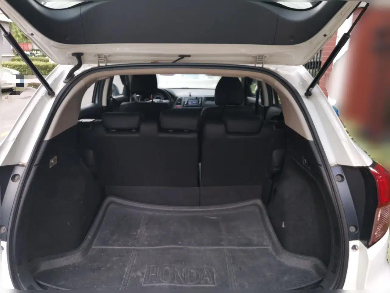 Honda Vezel 2015 1.5L CVT two-wheel drive Comfort trim — миниатюра 19