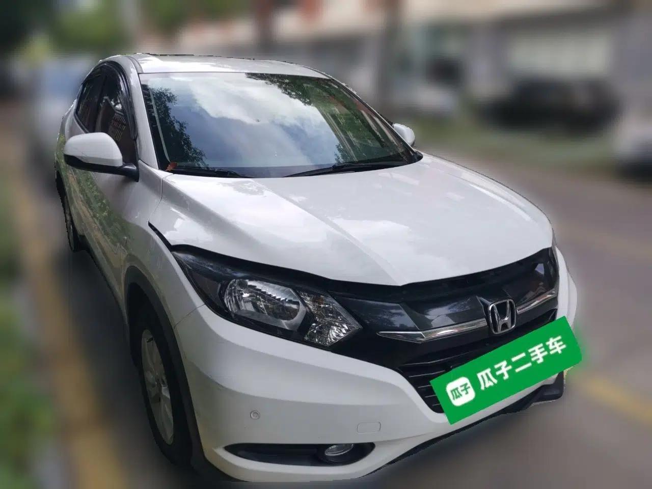 Honda Vezel 2015 1.5L CVT two-wheel drive Comfort trim — миниатюра 3