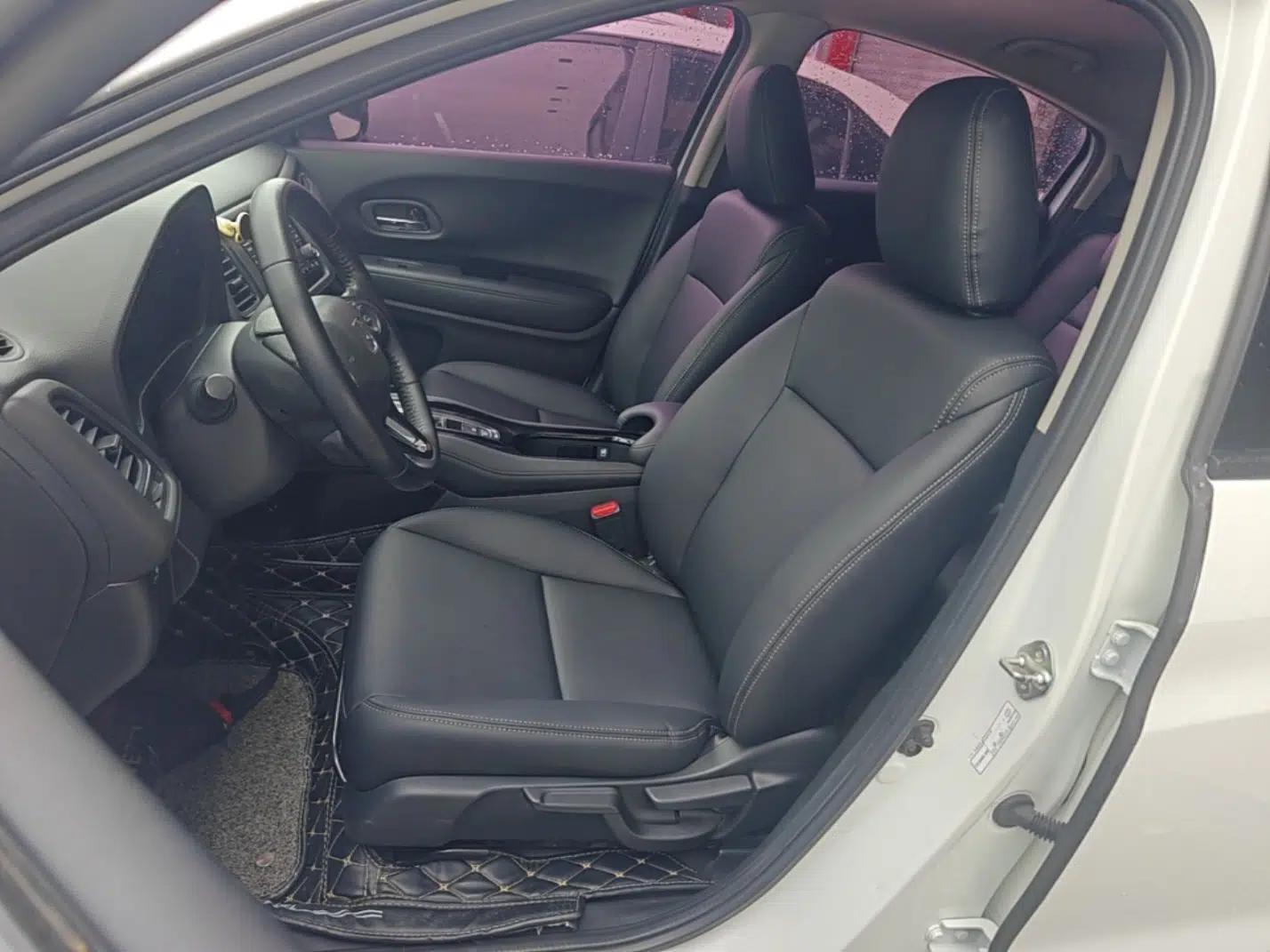 Honda Vezel 2017 1.5L CVT 2WD Comfort Model — миниатюра 17