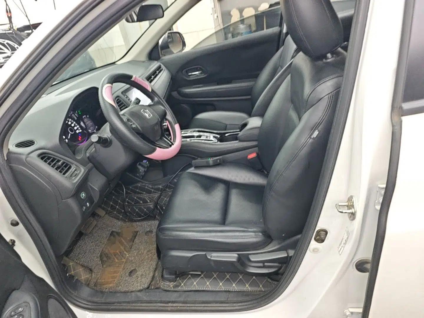 Honda Vezel 2017 1.5L CVT 2WD Comfort Model — миниатюра 17