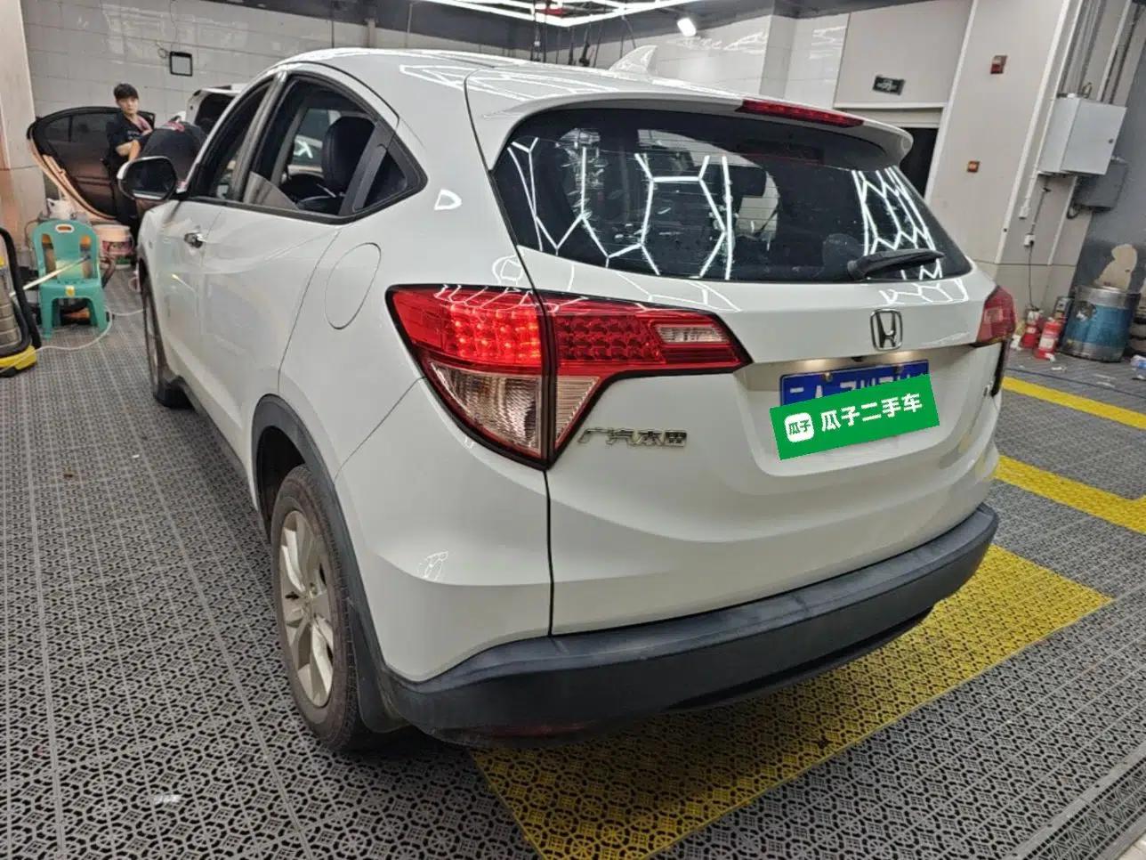 Honda Vezel 2017 1.5L CVT 2WD Comfort Model — миниатюра 4