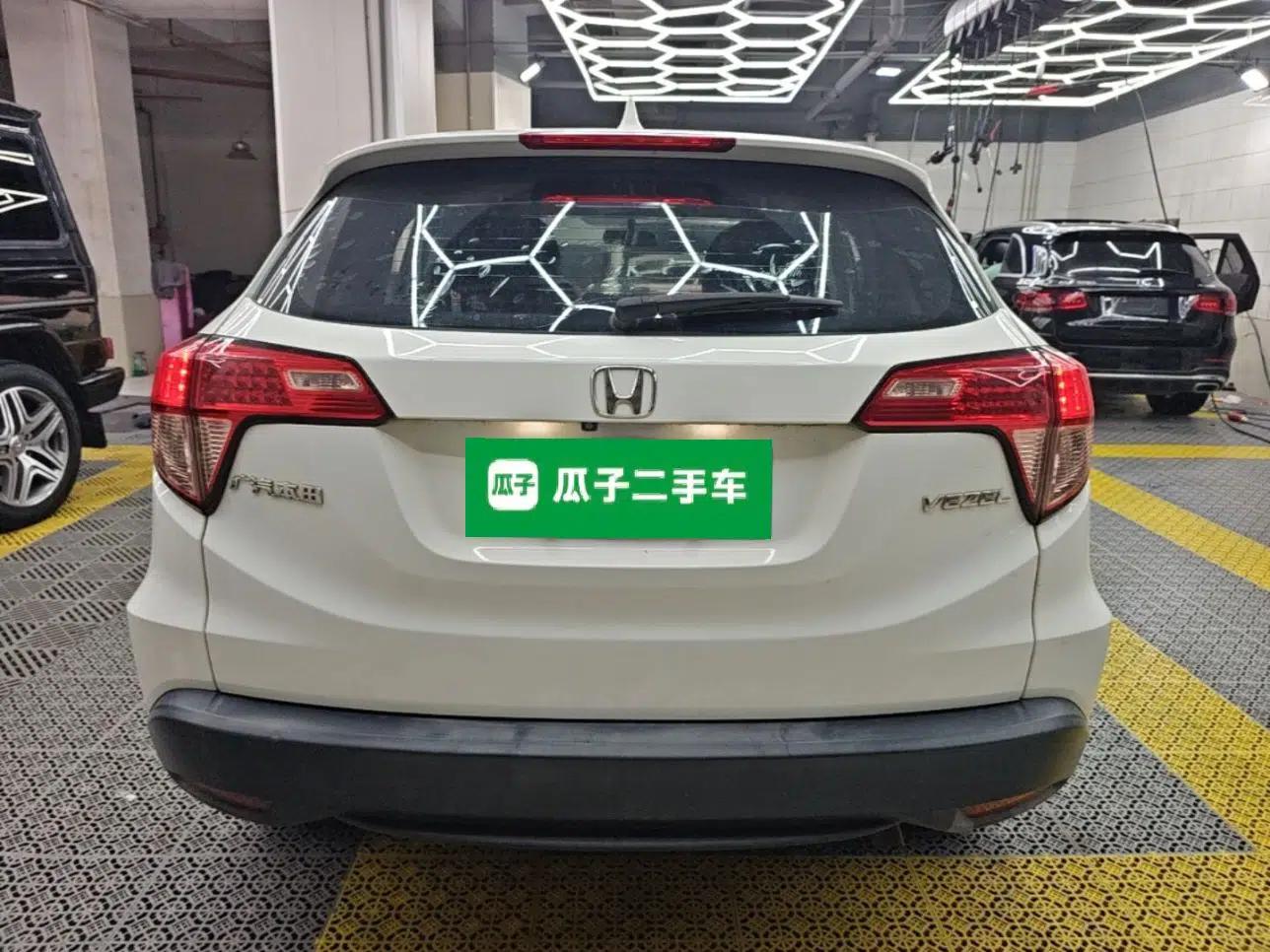 Honda Vezel 2017 1.5L CVT 2WD Comfort Model — миниатюра 5
