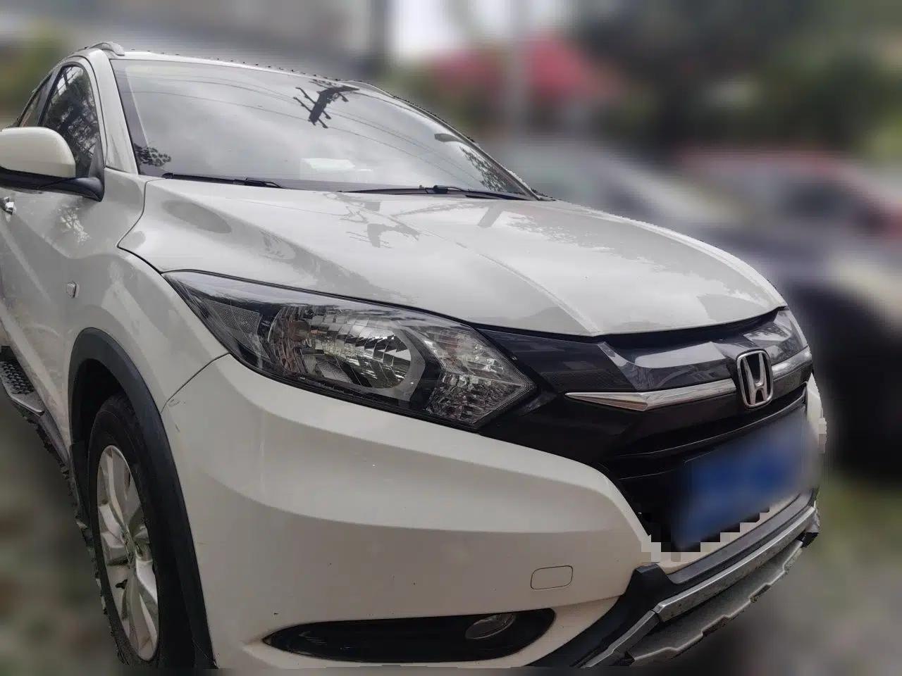 Honda Vezel 2015 1.5L CVT two-wheel drive Comfort trim — миниатюра 3