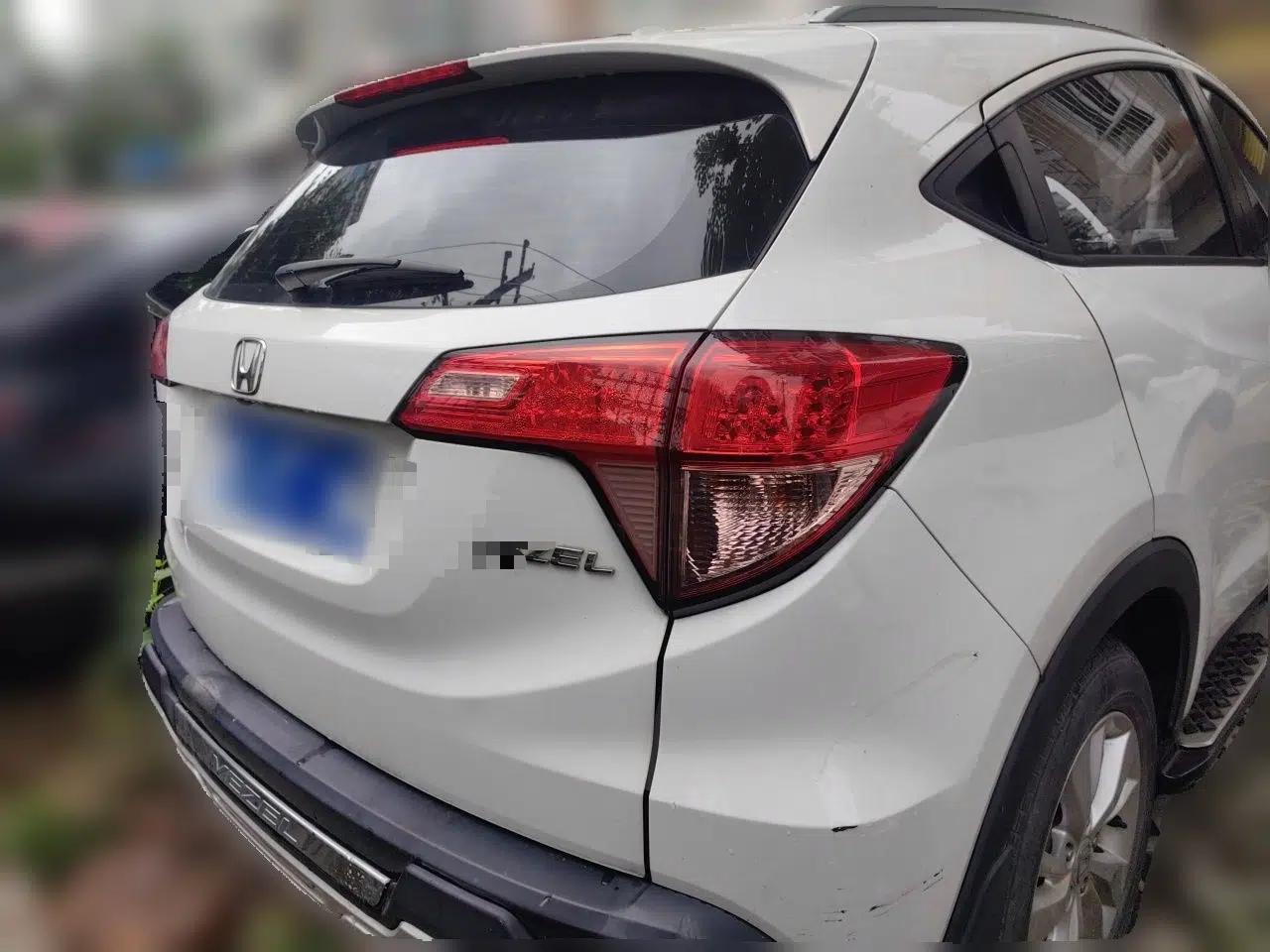 Honda Vezel 2015 1.5L CVT two-wheel drive Comfort trim — миниатюра 6