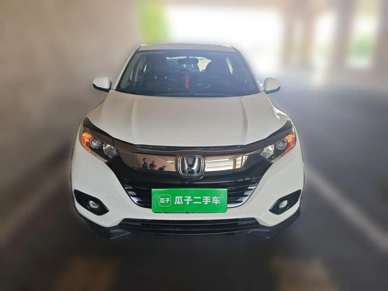Honda Vezel 2020 1.5L CVT Pioneer Edition — миниатюра 2
