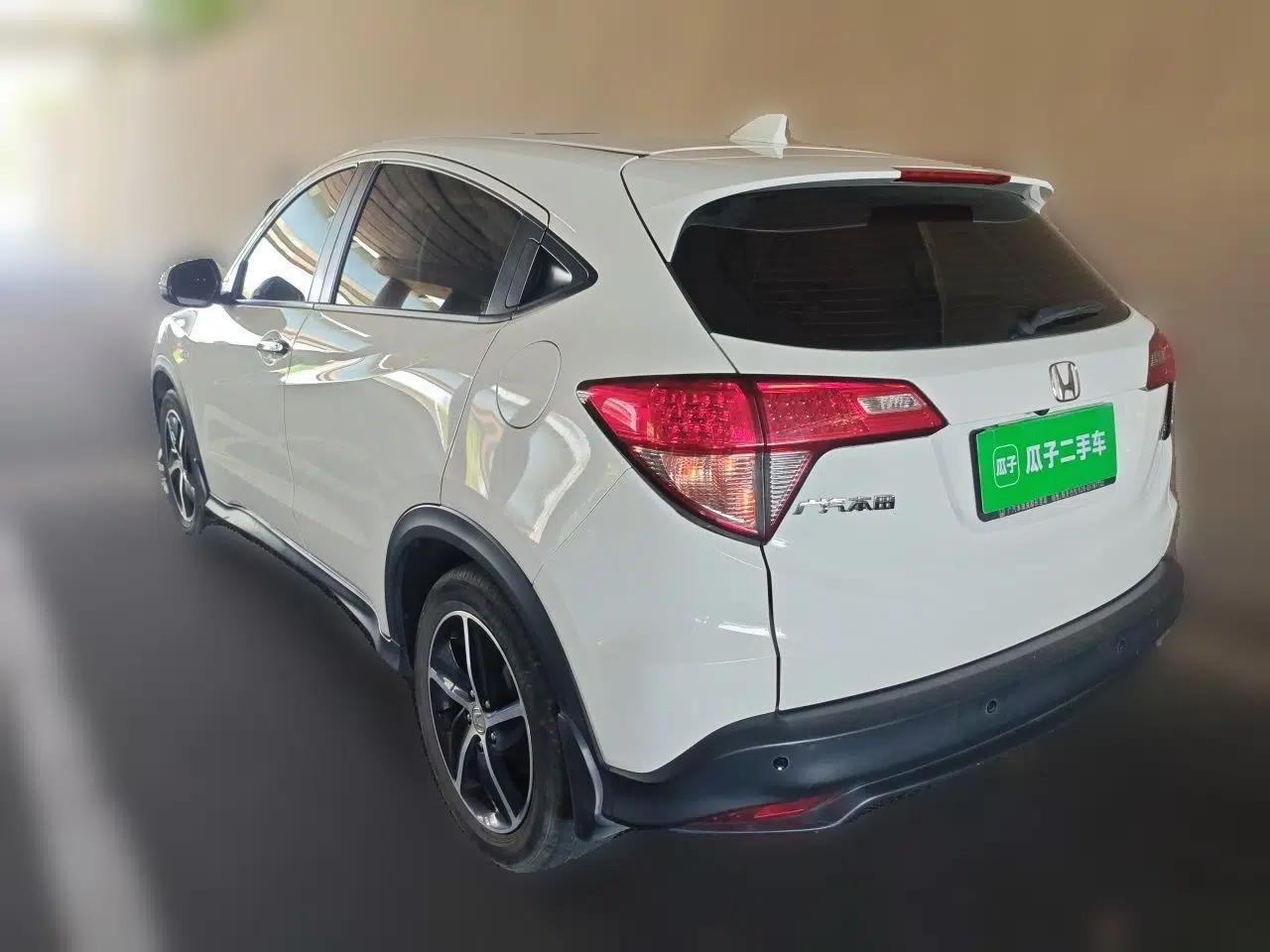 Honda Vezel 2020 1.5L CVT Pioneer Edition — миниатюра 4