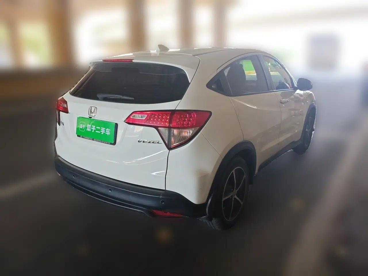 Honda Vezel 2020 1.5L CVT Pioneer Edition — миниатюра 6