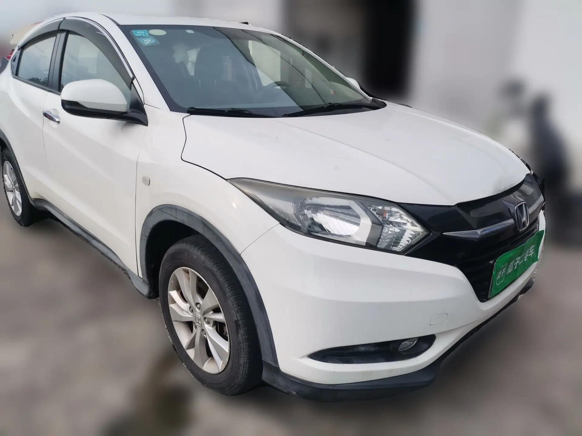 Honda Vezel 2017 1.5L CVT 2WD Comfort Model — миниатюра 3