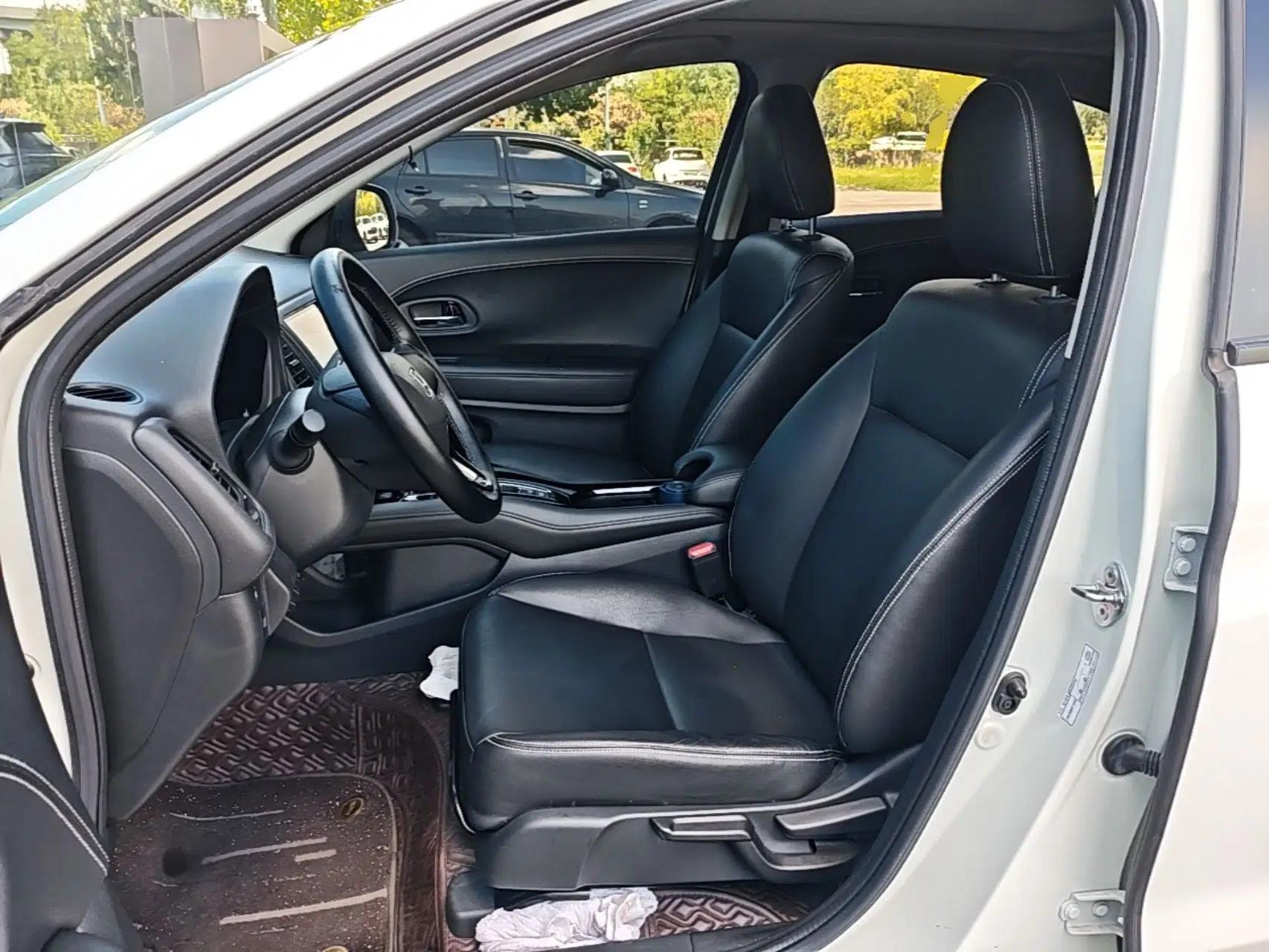 Honda Vezel 2020 1.5L CVT Elite Edition — миниатюра 17