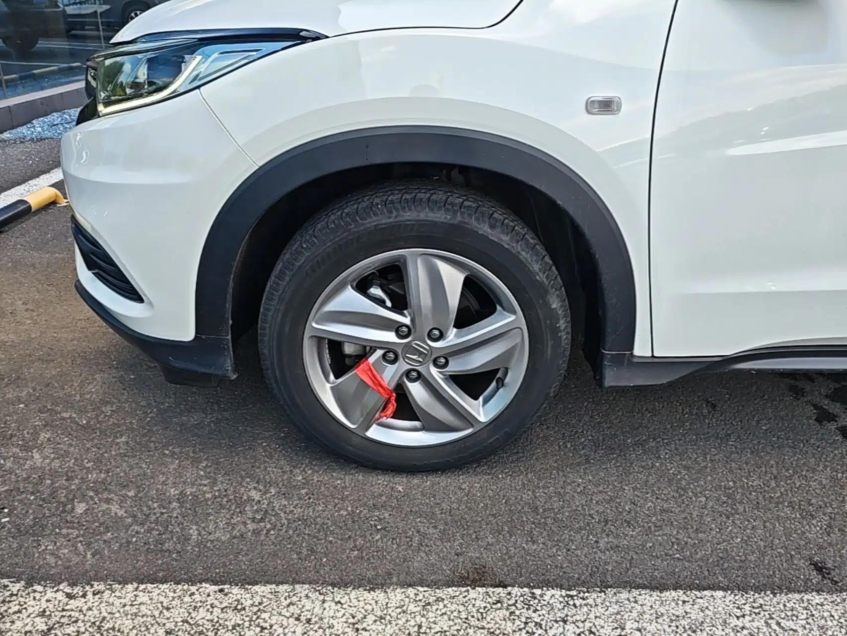 Honda Vezel 2020 1.5L CVT Elite Edition — миниатюра 10