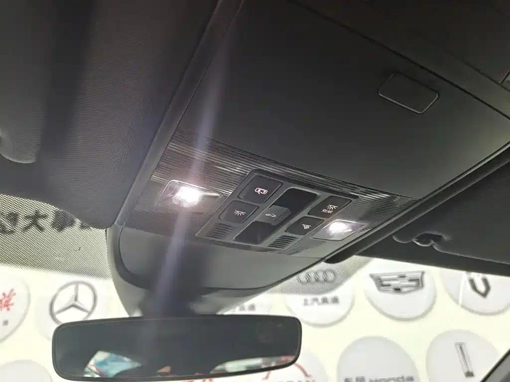 FAW-Volkswagen CC 2024 380TSI Striking Edition — миниатюра 15