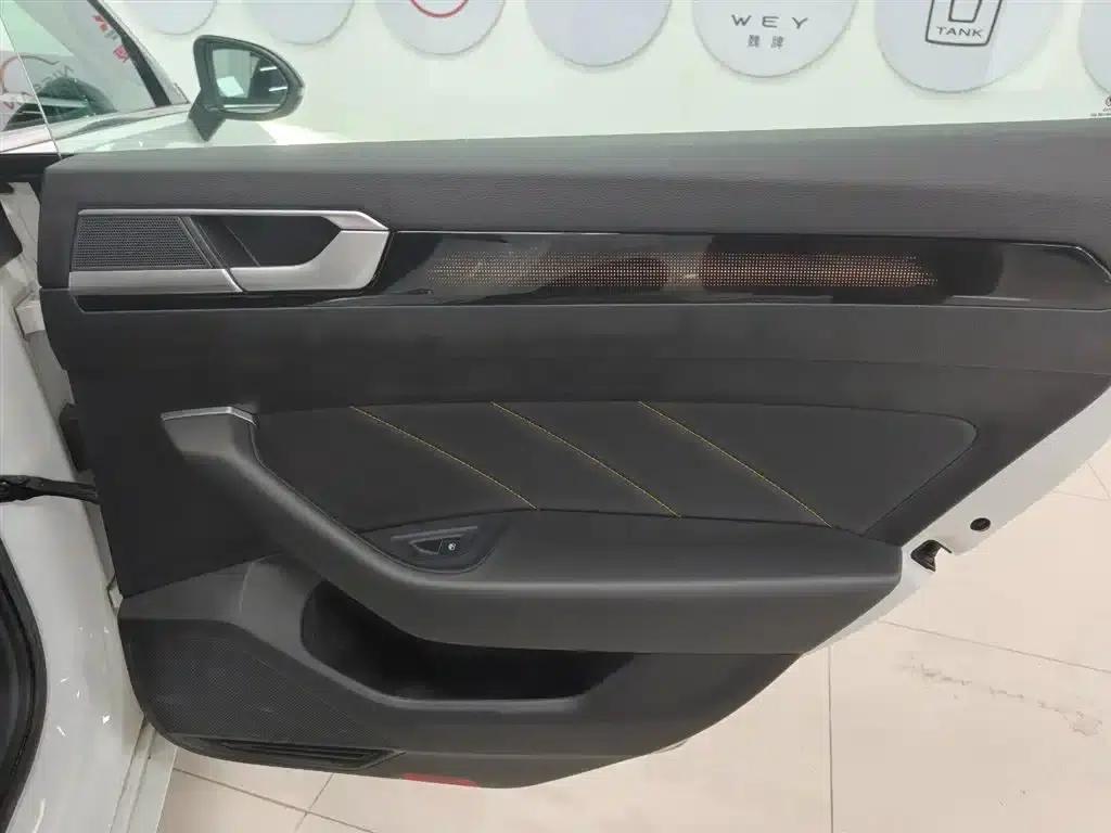 FAW-Volkswagen CC 2024 380TSI Striking Edition — миниатюра 18