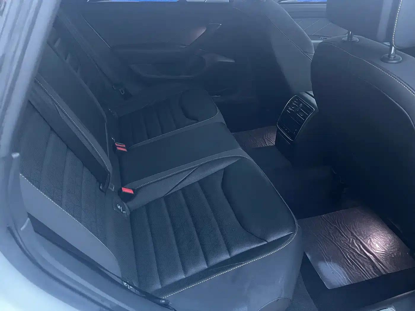 FAW-Volkswagen CC 2024 380TSI Striking Edition — миниатюра 7