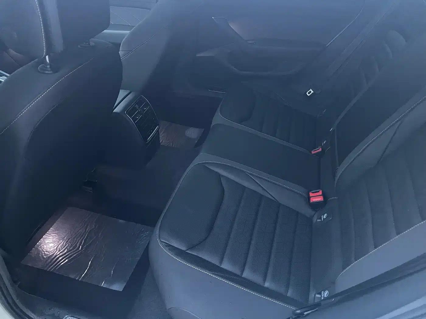 FAW-Volkswagen CC 2024 380TSI Striking Edition — миниатюра 9