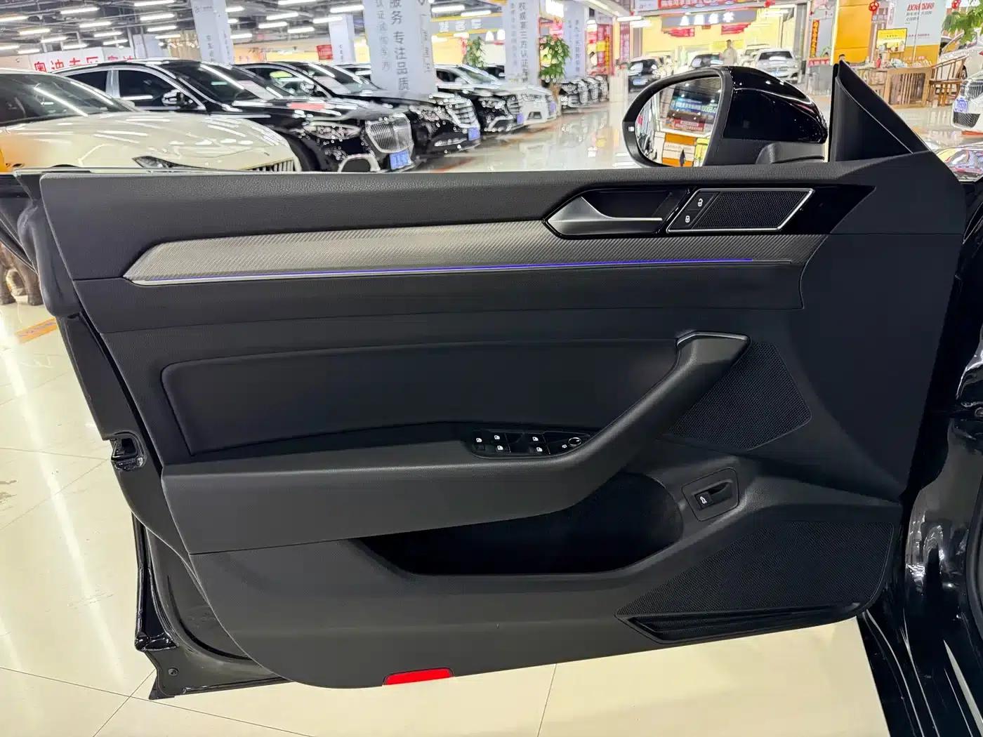 FAW-Volkswagen CC 2020 330TSI Charm Edition (National VI Emission Standard) — миниатюра 17