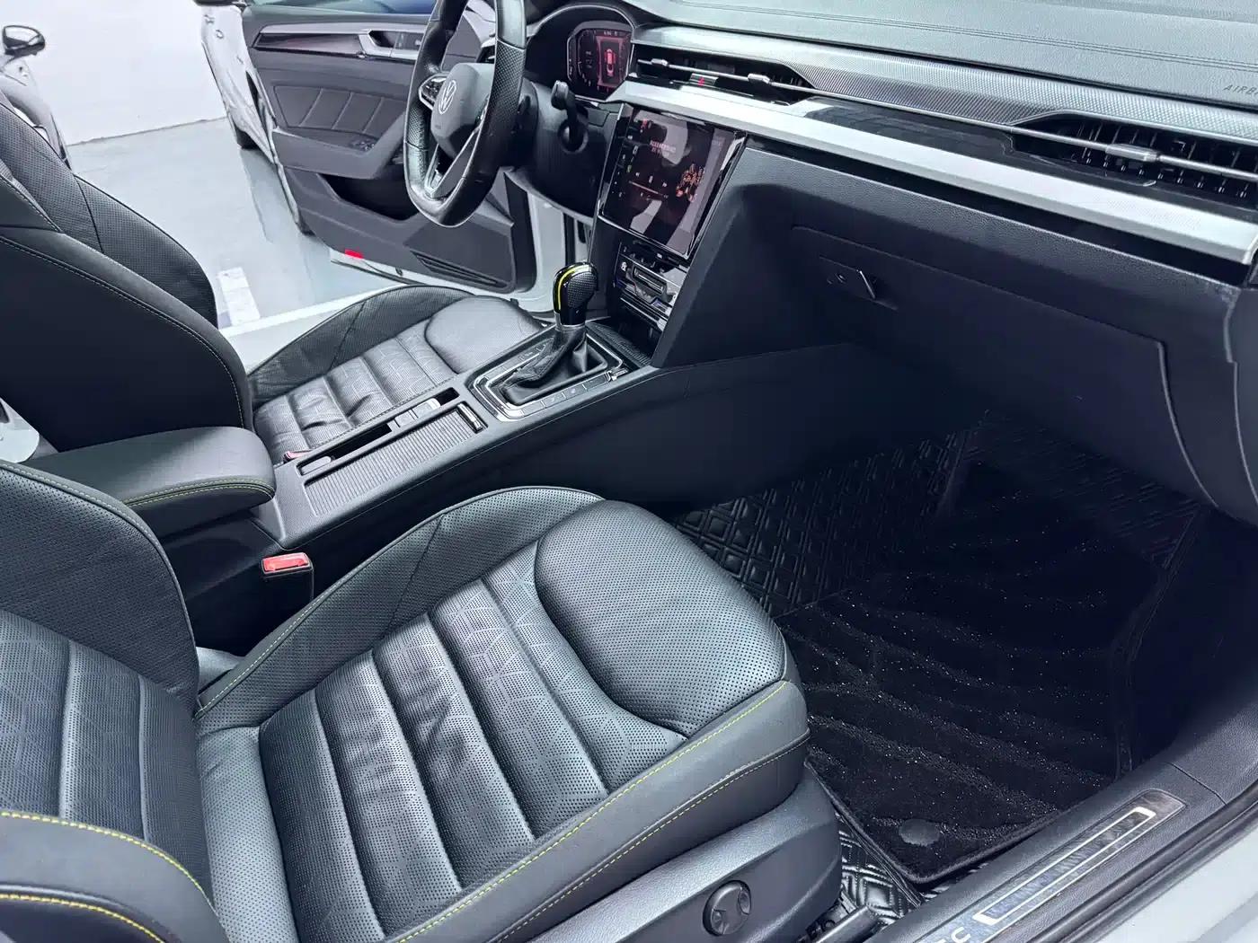 FAW-Volkswagen CC 2021 380TSI Striking Edition — миниатюра 11