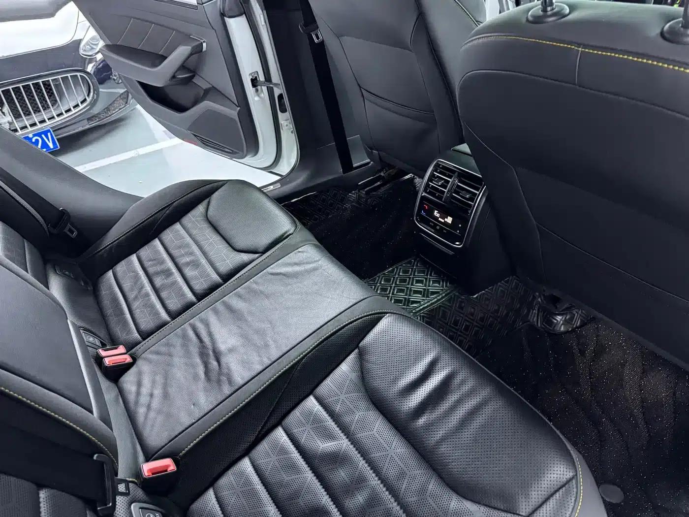 FAW-Volkswagen CC 2021 380TSI Striking Edition — миниатюра 14