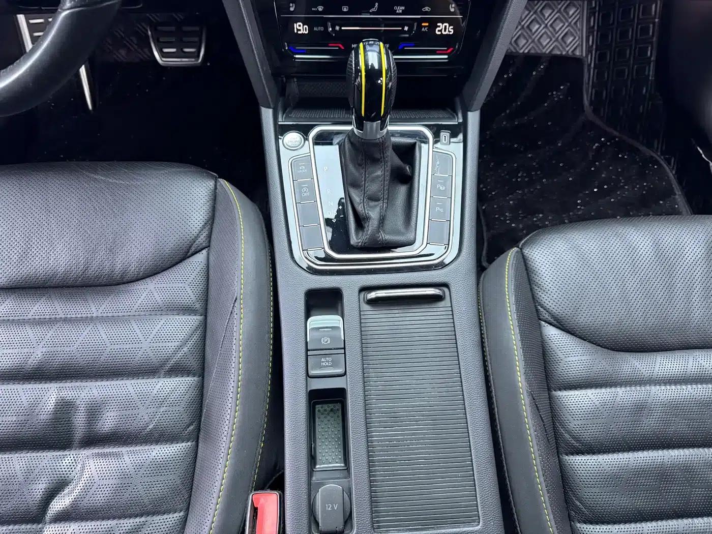 FAW-Volkswagen CC 2021 380TSI Striking Edition — миниатюра 9