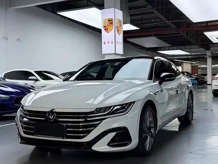 FAW-Volkswagen CC 2023 380TSI Striking Edition — миниатюра 1