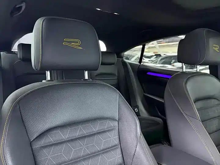 FAW-Volkswagen CC 2023 380TSI Striking Edition — миниатюра 13
