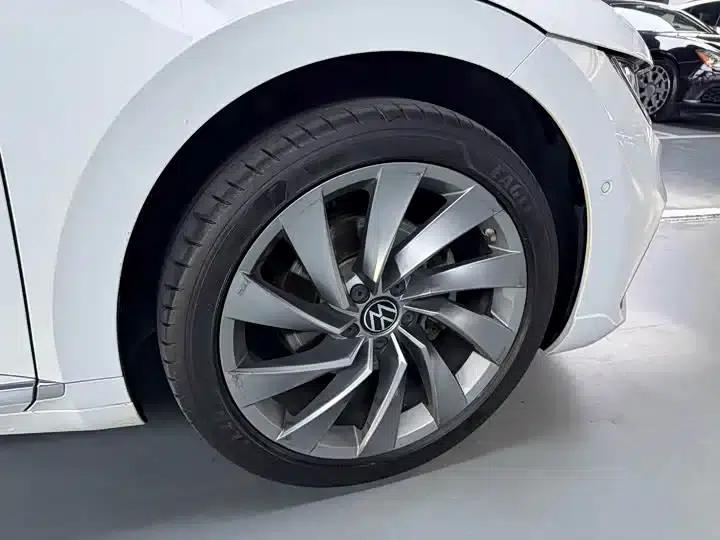 FAW-Volkswagen CC 2023 380TSI Striking Edition — миниатюра 18