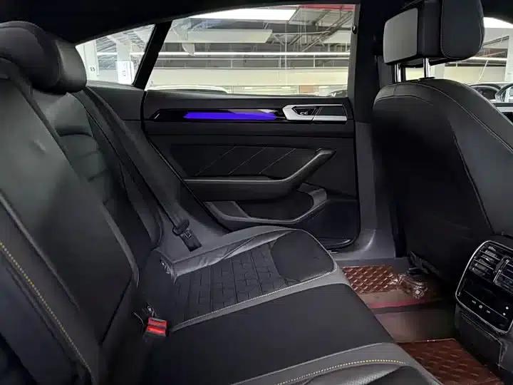 FAW-Volkswagen CC 2023 380TSI Striking Edition — миниатюра 9
