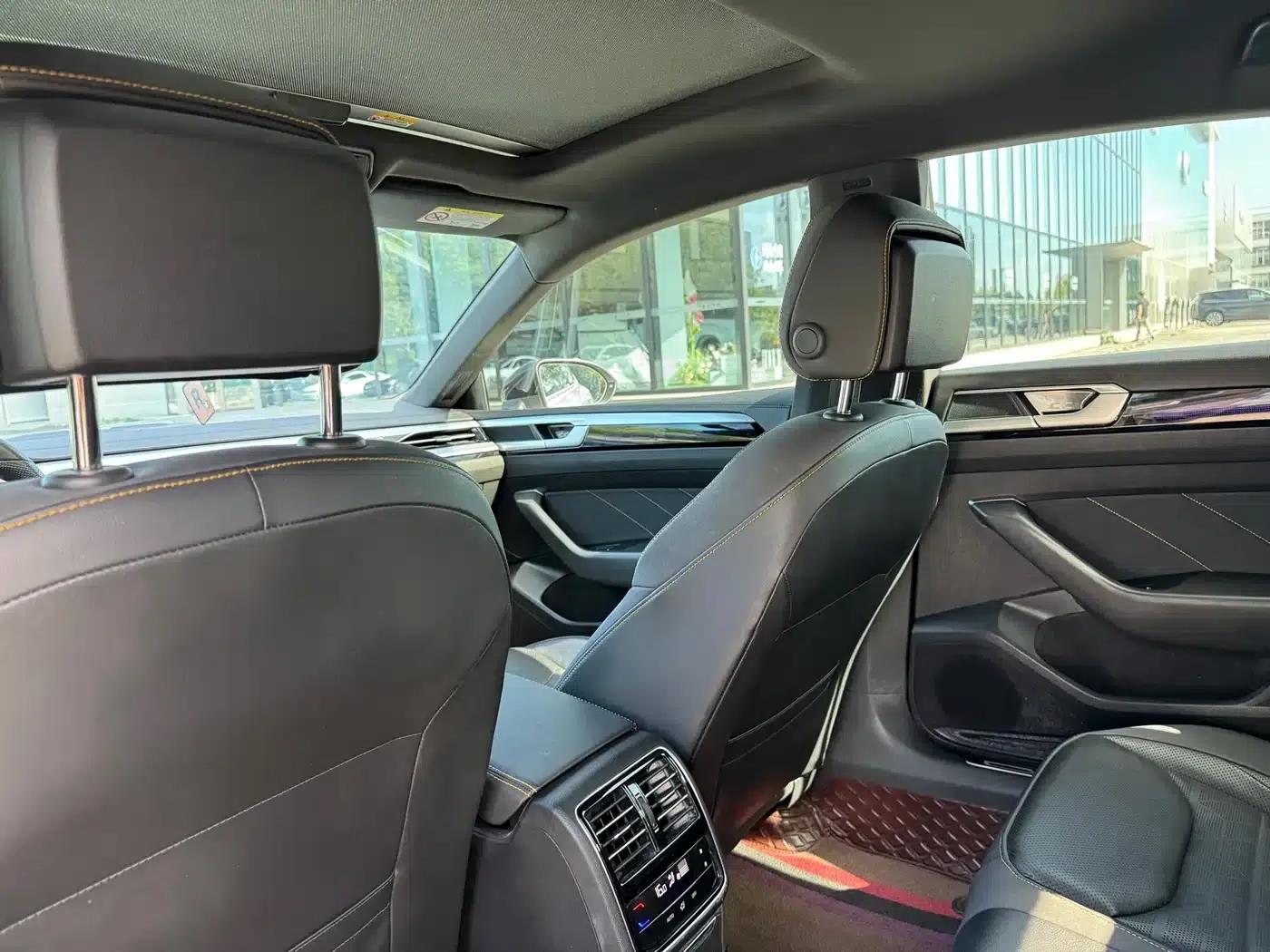 FAW-Volkswagen CC 2023 380TSI Striking Edition — миниатюра 12