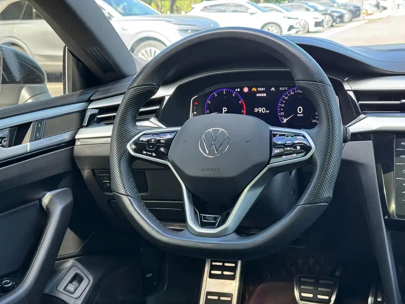 FAW-Volkswagen CC 2023 380TSI Striking Edition — миниатюра 13