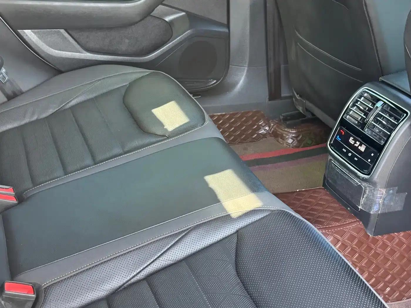 FAW-Volkswagen CC 2023 380TSI Striking Edition — миниатюра 18